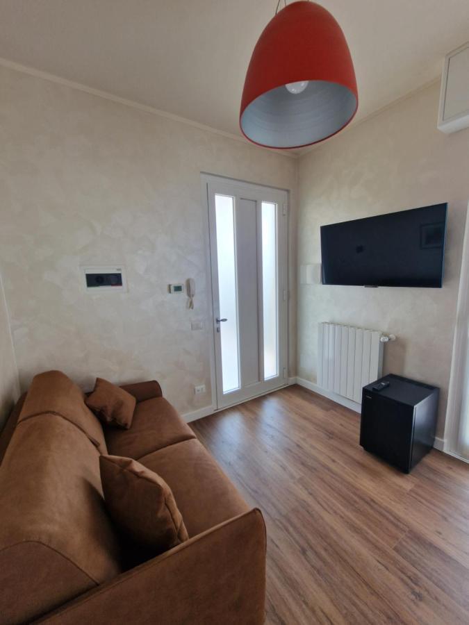 B&B A Due Passi Dal Lago Adro Dış mekan fotoğraf